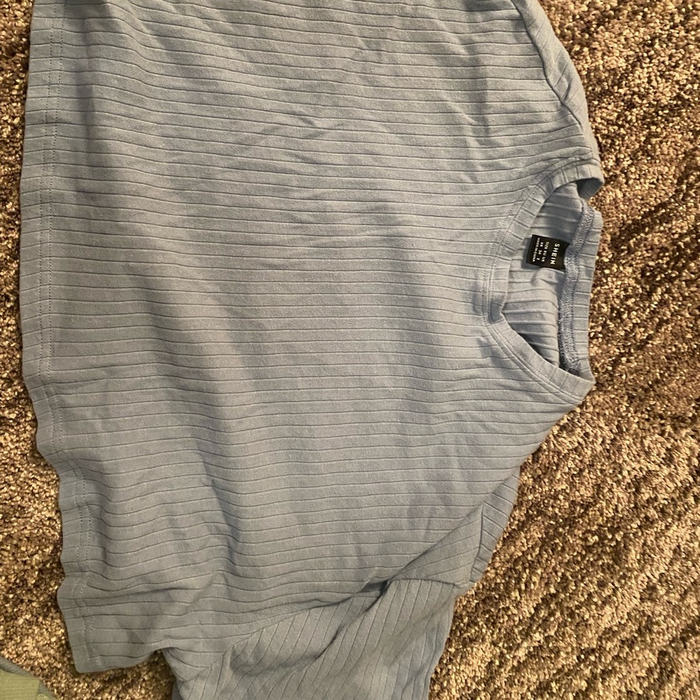 Loose baby blue crop top